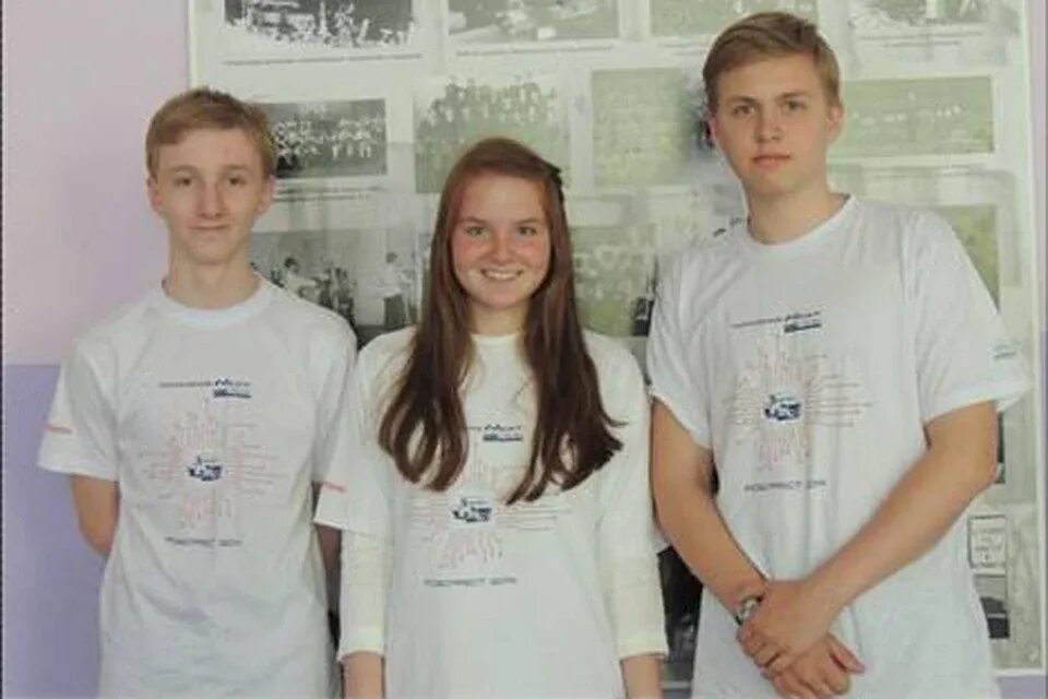 Восьмиклассники на уроке. Старшеклассники в школе. Школьники. Будущим восьмиклассникам. Будущим восьмиклассникам.