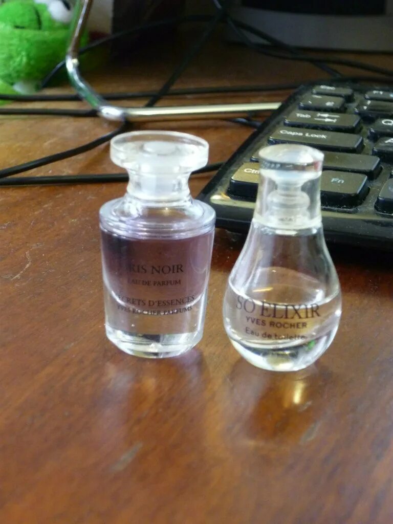 Ив роше миниатюры. Ив роше миниатюры. Миниатюры ив роше. Набор миниатюр ив роше. Набор миниатюр духов ив роше.