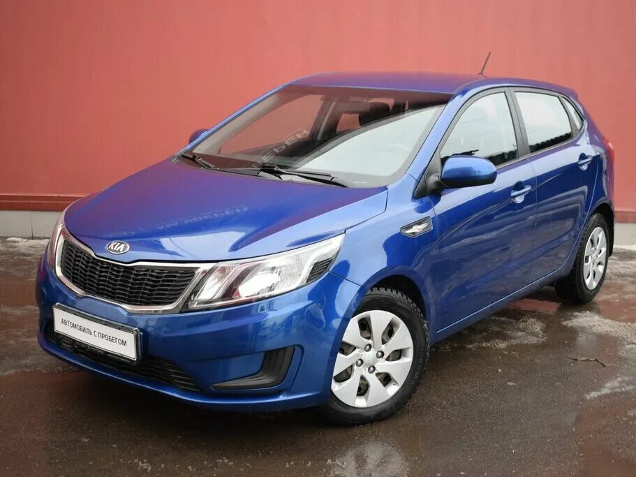 Куплю рио хэтчбек пробегом. Kia Rio III 2013. Kia Rio 3 2013. Kia Rio 2013 хэтчбек. Киа Рио хэтчбек 2013.