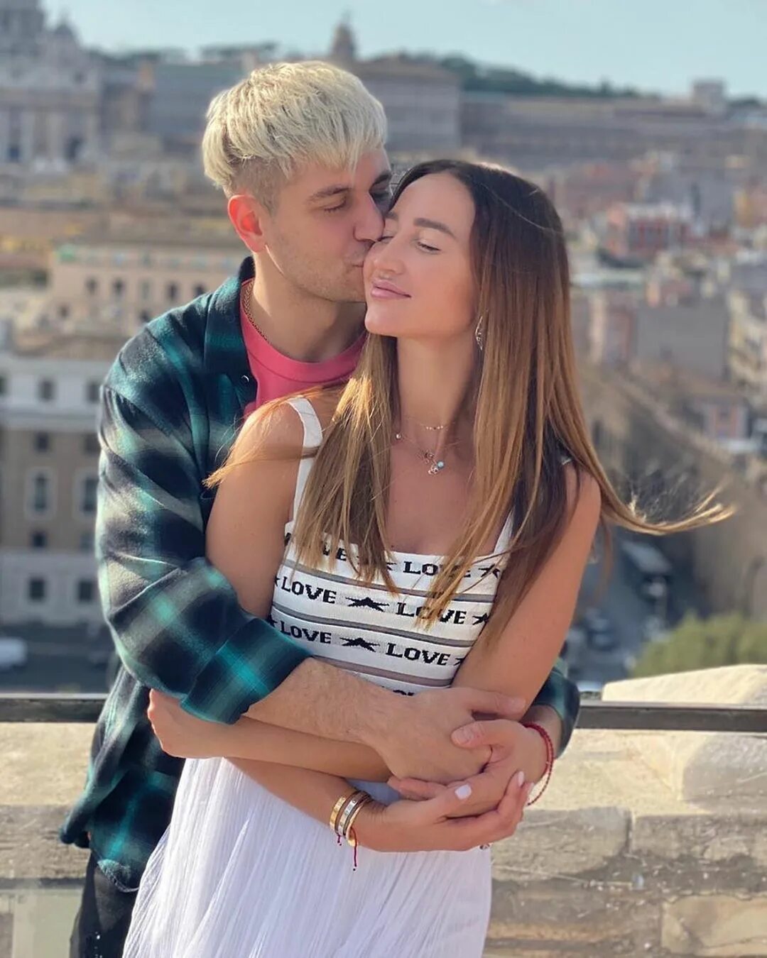 Давид манукян и мари краймбрери. Давид манукян. Dava и ольга бузова. Кто встречается с давой. Ольга бузова и давид манукян 2020.