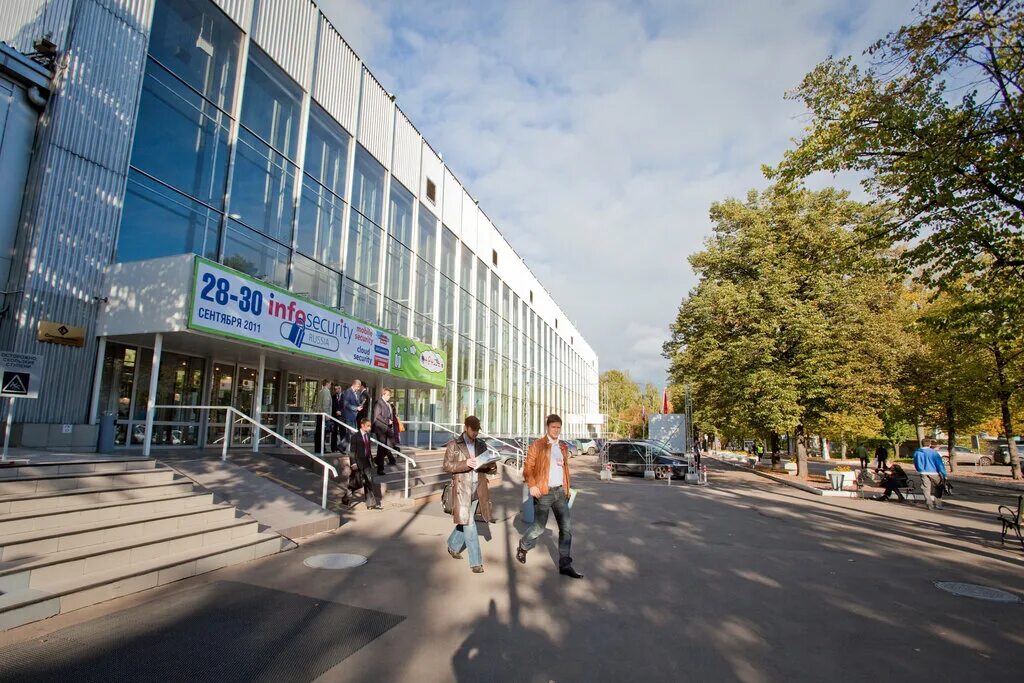 парк сокольники метро. парк сокольники москва 2023. институты в сокольниках москва. парк горького сокольники. первая академическая гимназия 1726.