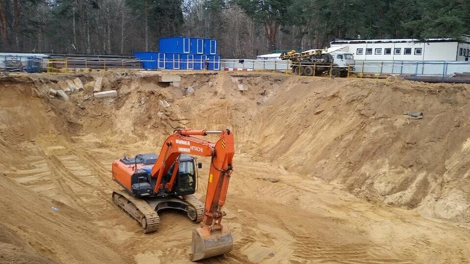 Выемка грунта. Механизмы для разработки грунтов. Траншея в карьере. Способы земляных работ. Закрытые способы выполнения земляных работ.