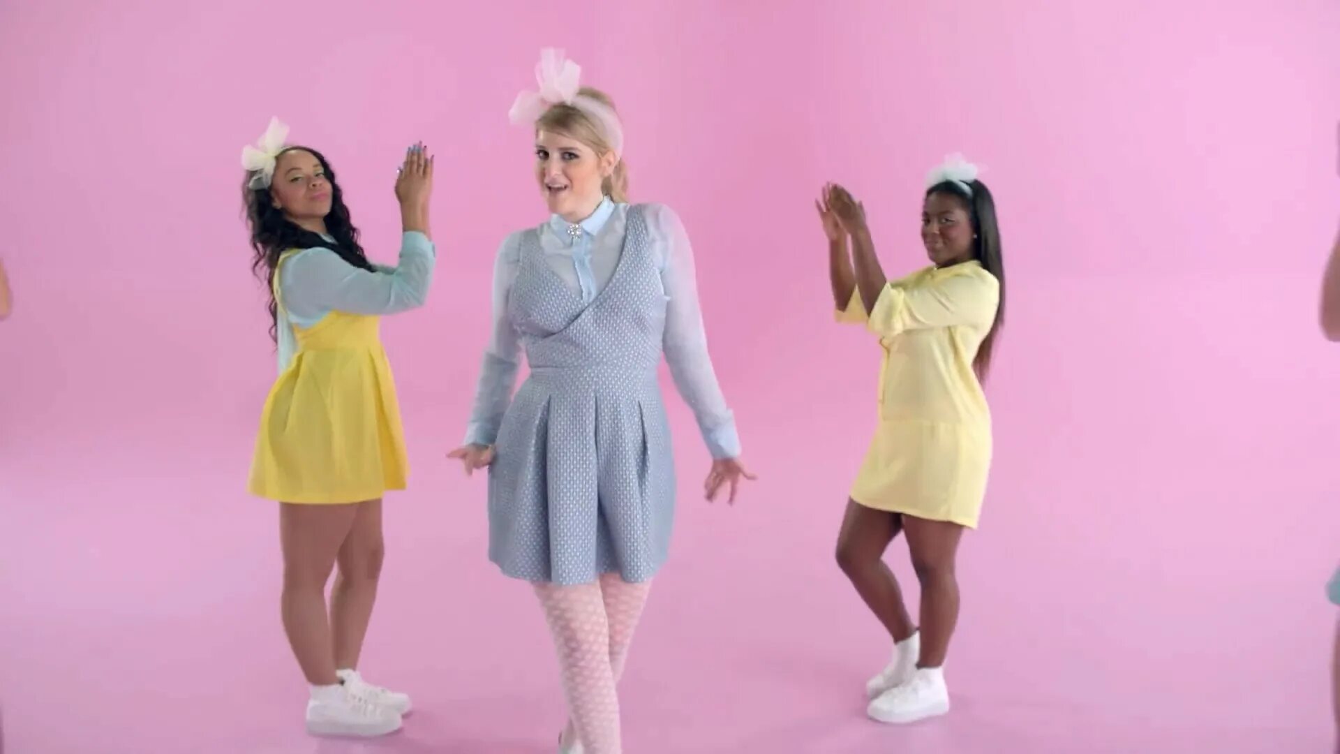 All about that change. Meghan trainor all about that bass. all about that bass meghan trainor джаст данс. all about that bass,no treble!!. all about that bass обои.