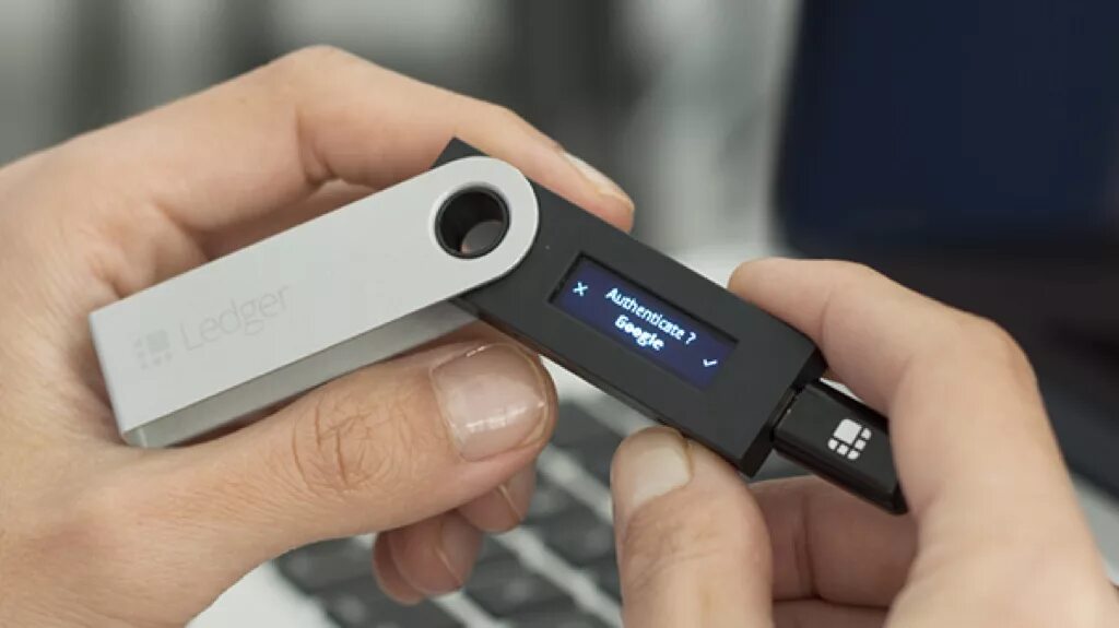 Ledger x купить. Ledger Nano s криптокошелек. Ledger Nano s 2023. Ledger Nano 5 что это. Leger Nano s Plus.