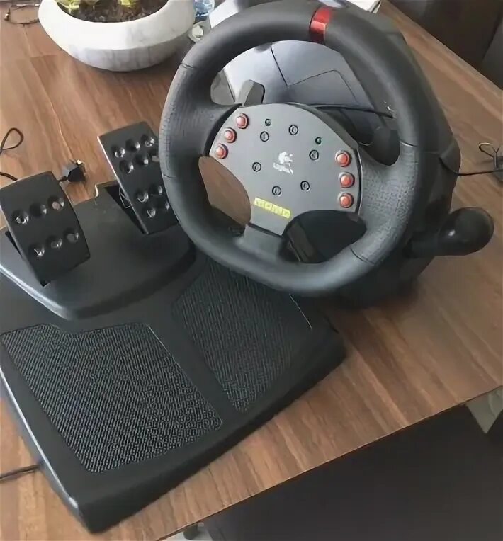 Logitech momo программа. Logitech momo racing блок питания. logitech momo разбор.