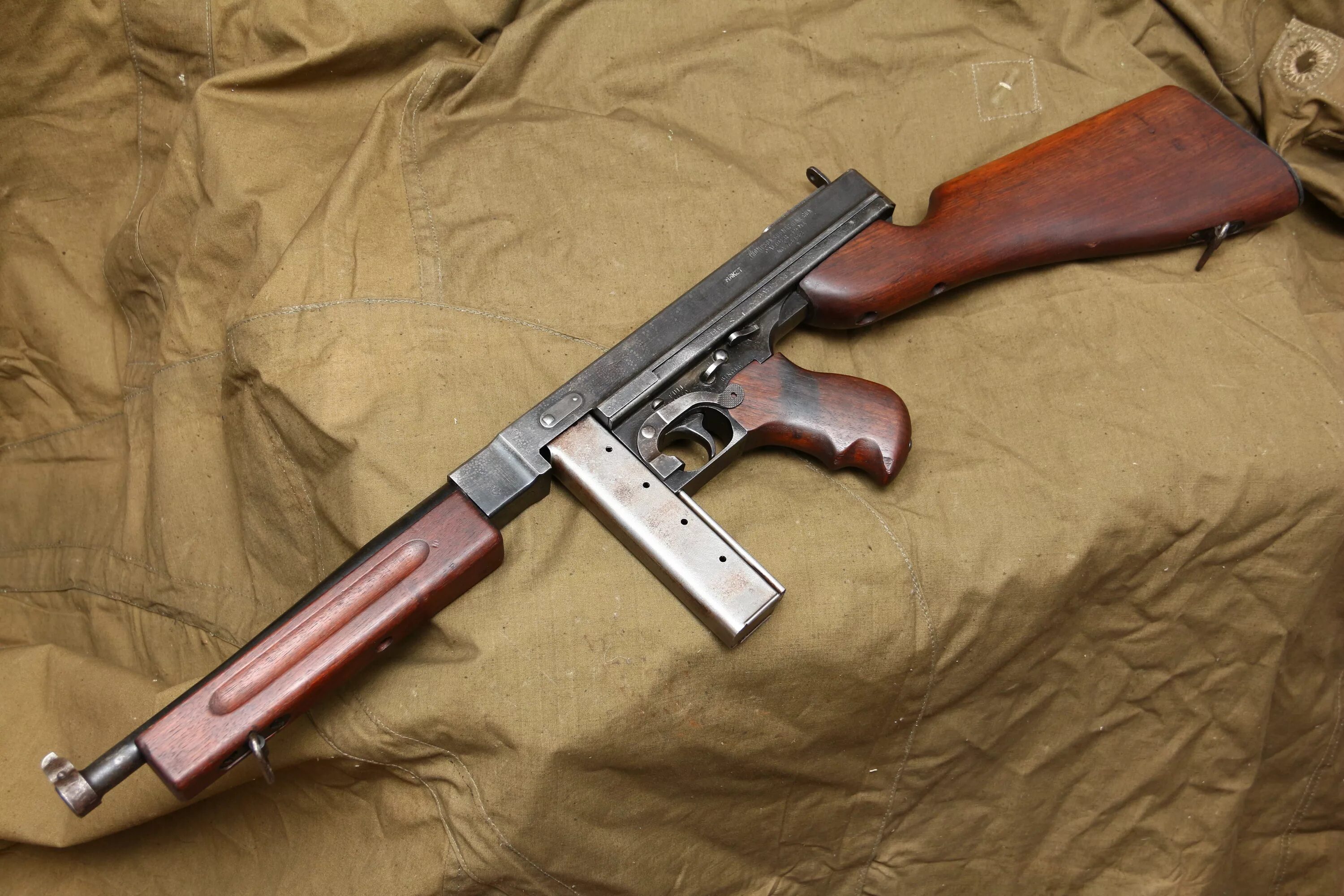 Томпсон м1926. Пистолет-пулемёт thompson m1. М1а1 томпсон страйкбол. Томпсон м1928а1. Автомат томпсона м1а1.