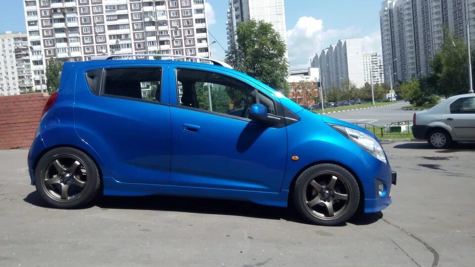Ki5m spark 10c. Spark chevrolet r16. chevrolet spark r15. chevrolet spark r17. шевроле спарк на 16 дисках.