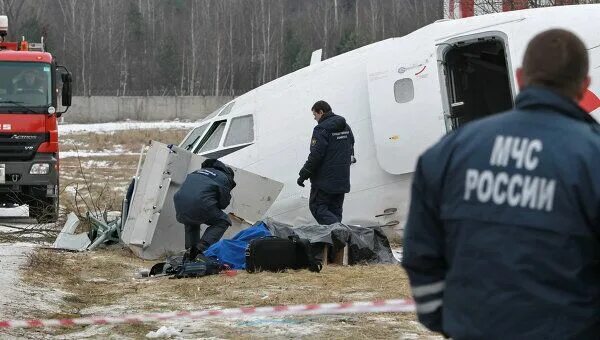 Катастрофа ту-154 в Домодедове. Ту 154 Дагестанских авиалиний в Домодедово. Ту 154м Домодедово катастрофа. Авиакатастрофа 2010