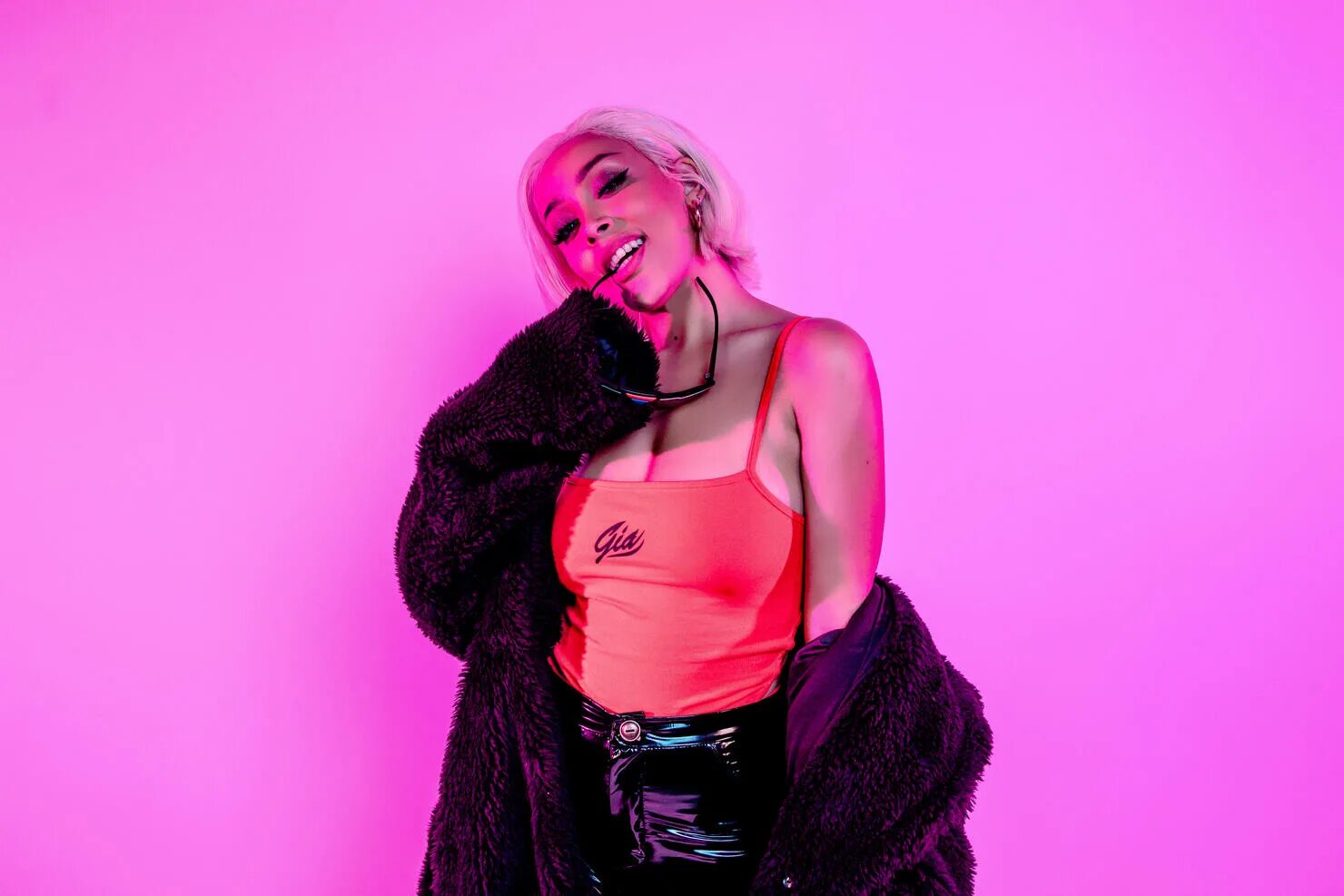 Американская певица Doja Cat. Albert Doja. Доджа Кэт хот Пинк.