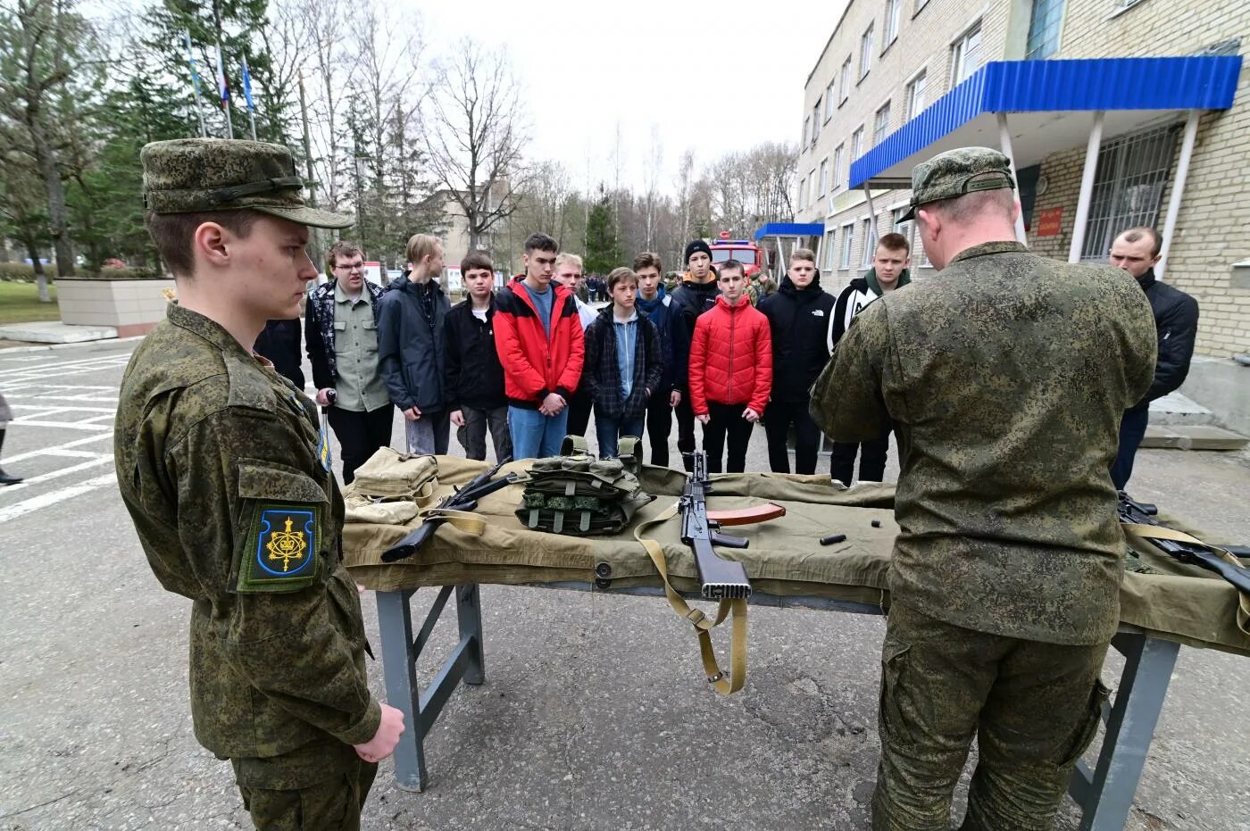 Военные сборы. Воинская часть. Военные сборы школьников. Воспитание военнослужащих. Военные сборы в 2024 последние новости