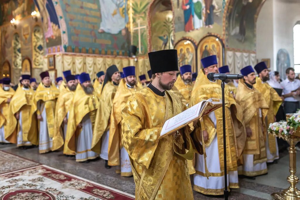 покровский кафедральный собор шахты. ростовская и шахтинская епархия. храм после тарасовский шахтинская епархия. епархия шахты. шахтинская епархия священники.