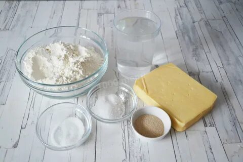 Масло затем добавляем сахар соль