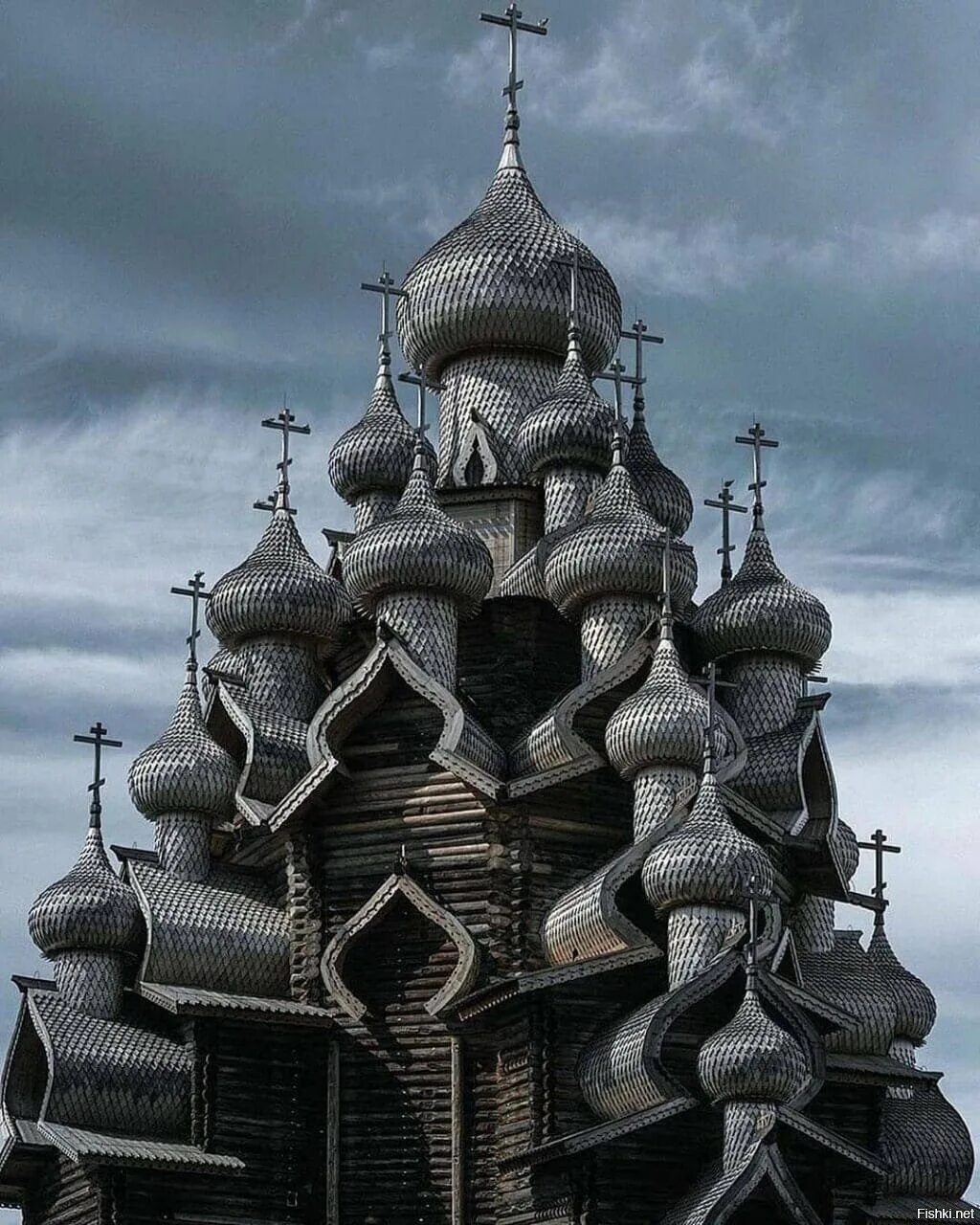 Кижи какие церкви. Кижи церковь преображения господня. преображенская церковь в кижах. церковь преображения на острове кижи. церковь преображения господня на острове кижи, карелия..