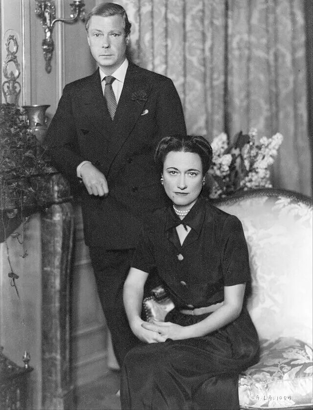Duke s son. Принц эндрю сын елизаветы 2. The duke wants to produce an heir. Свадьбы высшего общества. Duke s son.