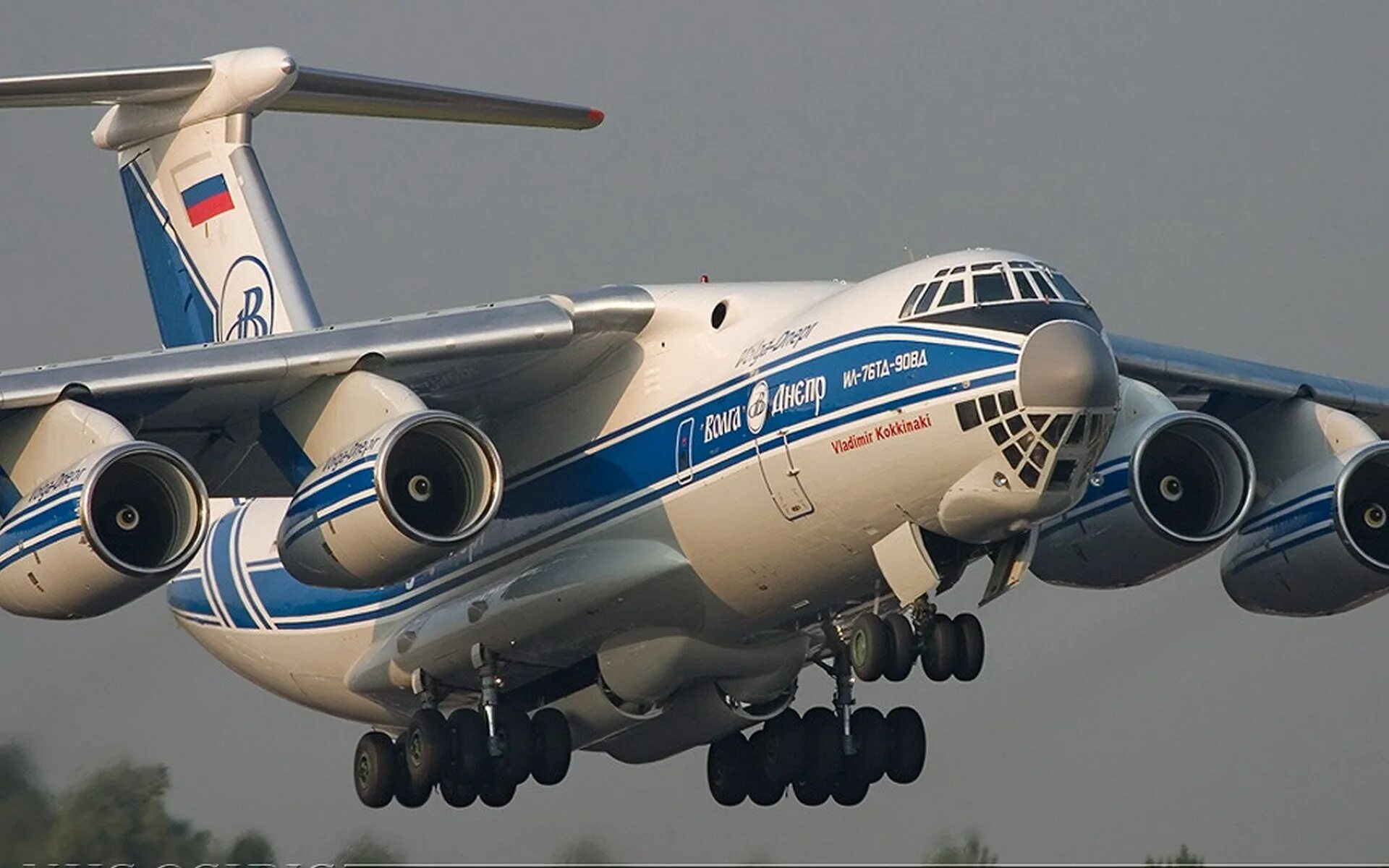 Красивые самолеты. Обои на рабочий стол авиация гражданская. Воздушный транспорт. Все о самолетах гражданской авиации. Самолеты боинг и аэробус.