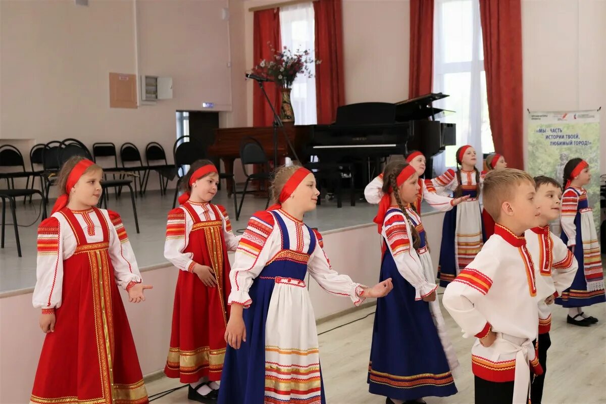 Гороно гусь-хрустальный официальный сайт. Конкурс танцев в кирсанове в 2019 году. Встреча одноклассников в гусь хрустальном. Администрация города гусь-хрустальный официальный сайт. Гусь хрустальный инфо.