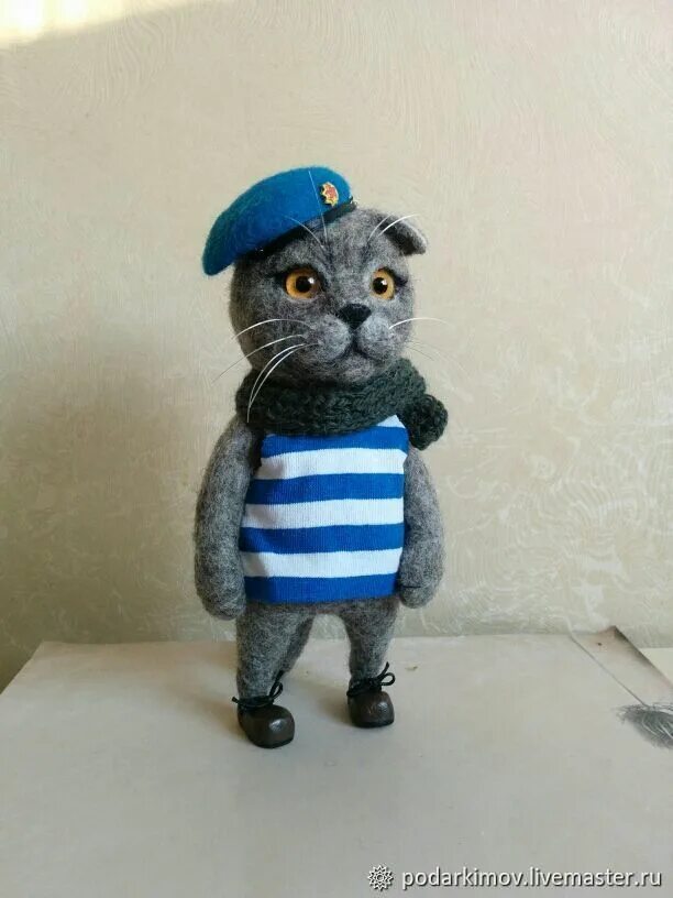 Игрушка котик десантник. Подушка мнушка антистресс десантник. Кошка в тельняшке. Кот вдв. Кот десантник.