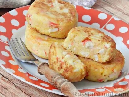 Крабовые палочки с картошкой