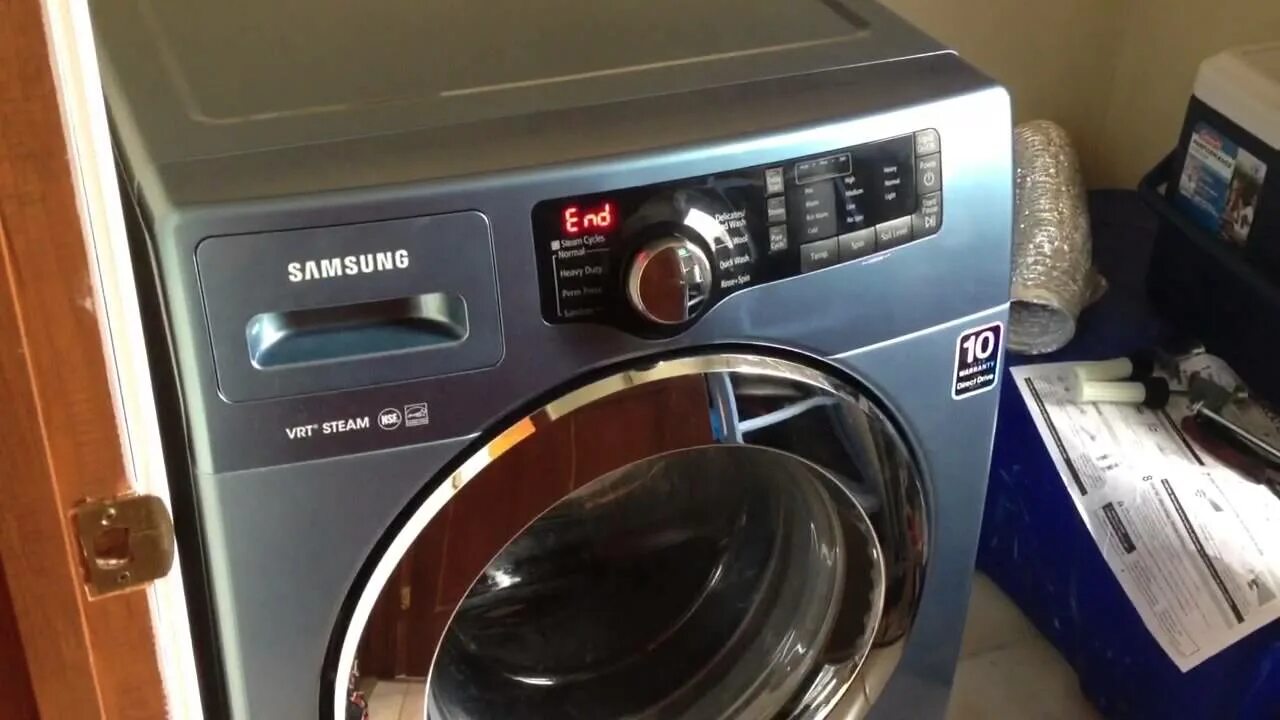 Машинка показывает ue. Самсунг wf6202. Samsung washing Machine wf9902lww. Стиральная машина wf7522s9r. Стиральная машина самсунг 8530.