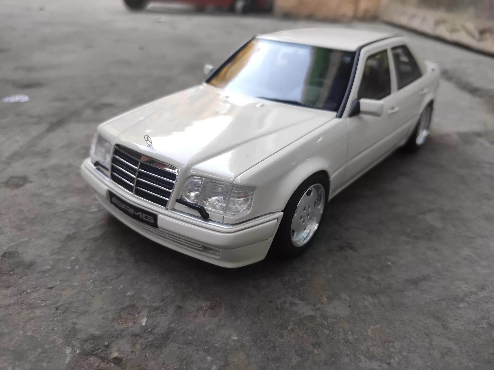 Mercedes e500 w124 black. Mercedes w124 волчок. 124 кузов мерседес волчок. Mercedes w124 волчок. Мерседес 124 волчок.