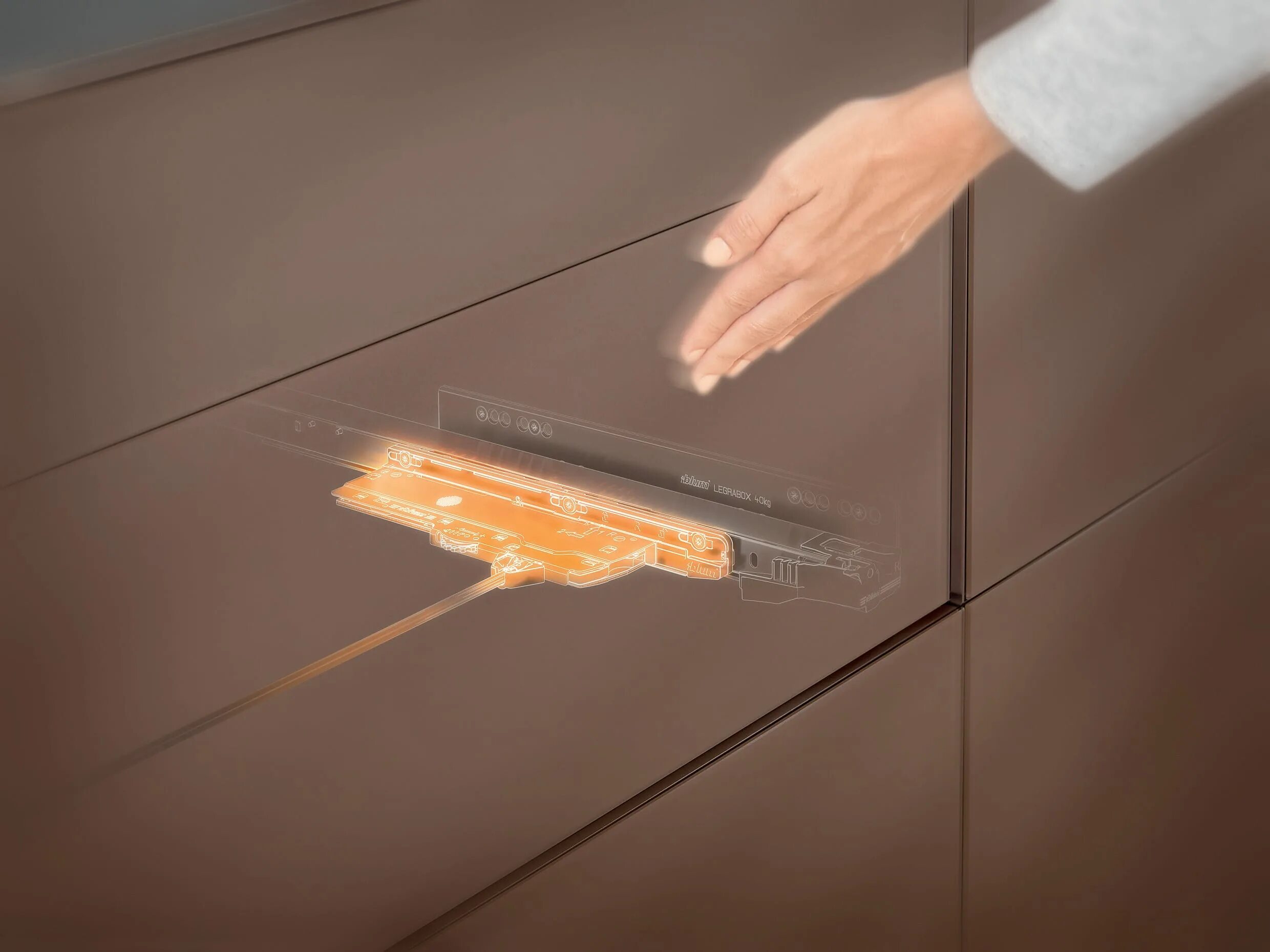Tip on blumotion. Blum tip on blumotion. blum movento blumotion. тип он блюм. направляющие blum movento.