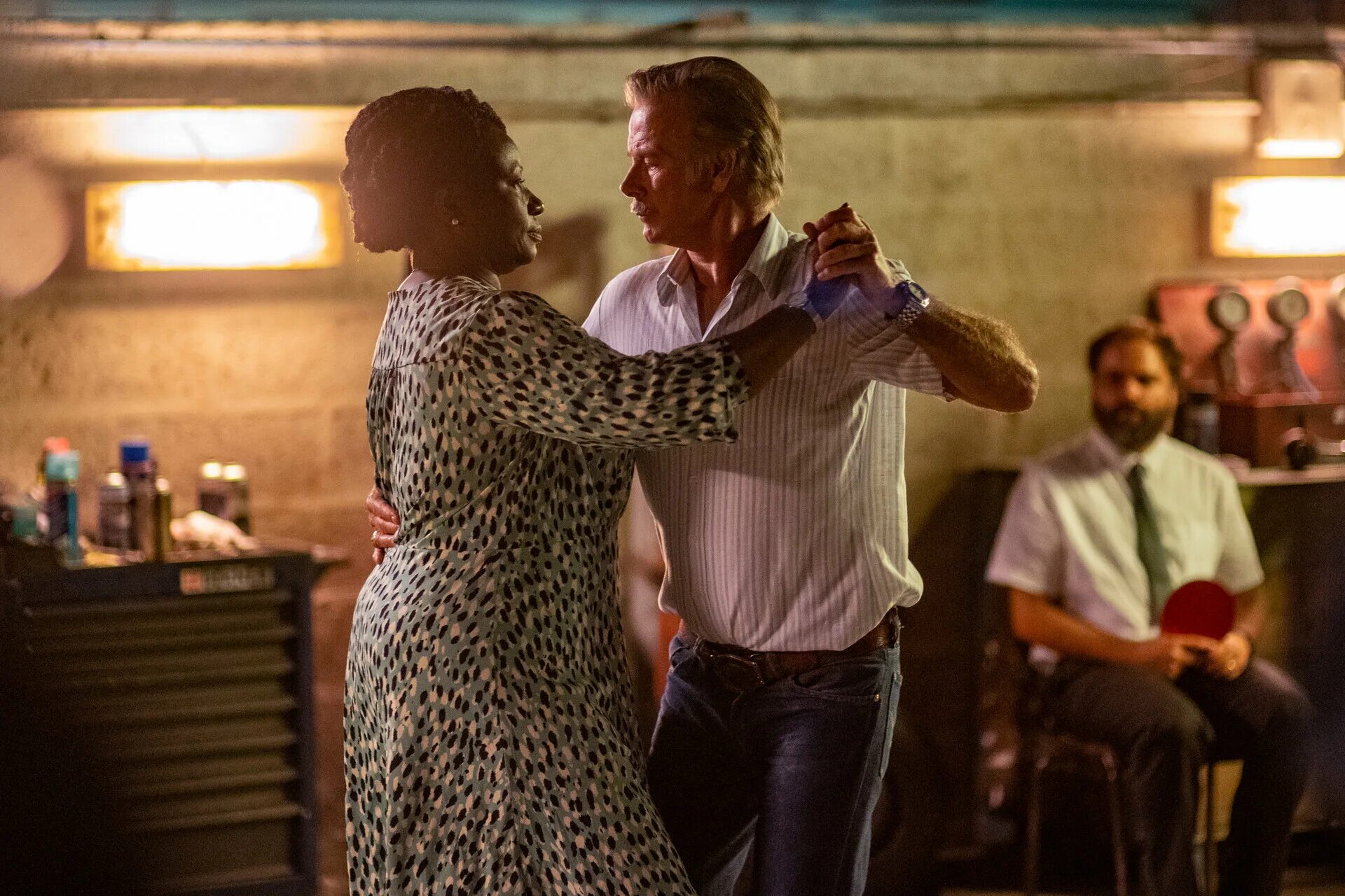 Парни не танцуют фильм 2022. Смотреть фильмы новинки 2022. Парни не танцуют / rumba la vie 2022. Фильм румба 2022. Все ненавидят йохана фильм 2022.