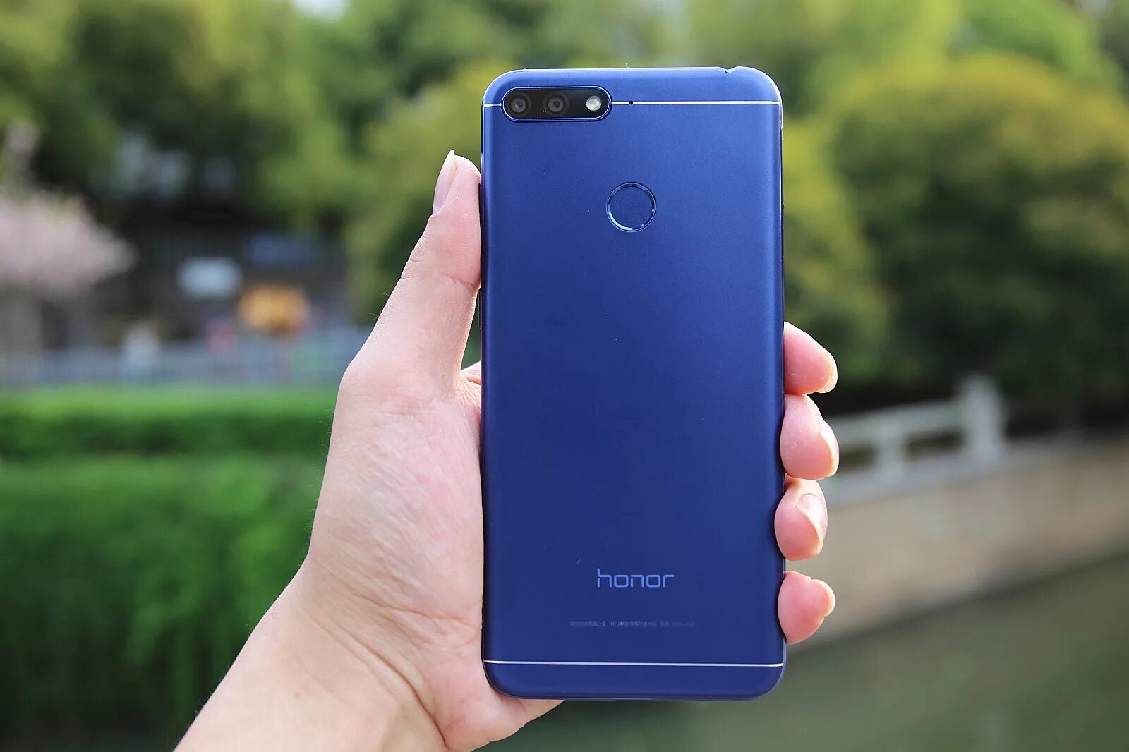 Хонор х7 б цена. Смартфон Huawei Honor 7a Blue. Хонор 7а синий. Хонор 7c синий. Honor 7 a Life.