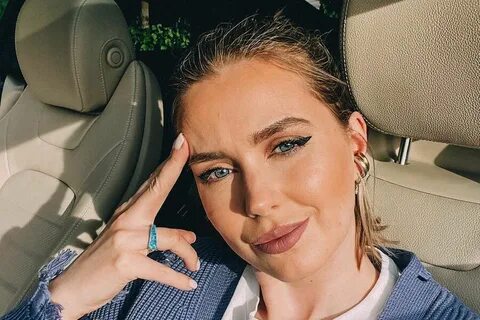 Александра Гуркова жалаңаш сурет