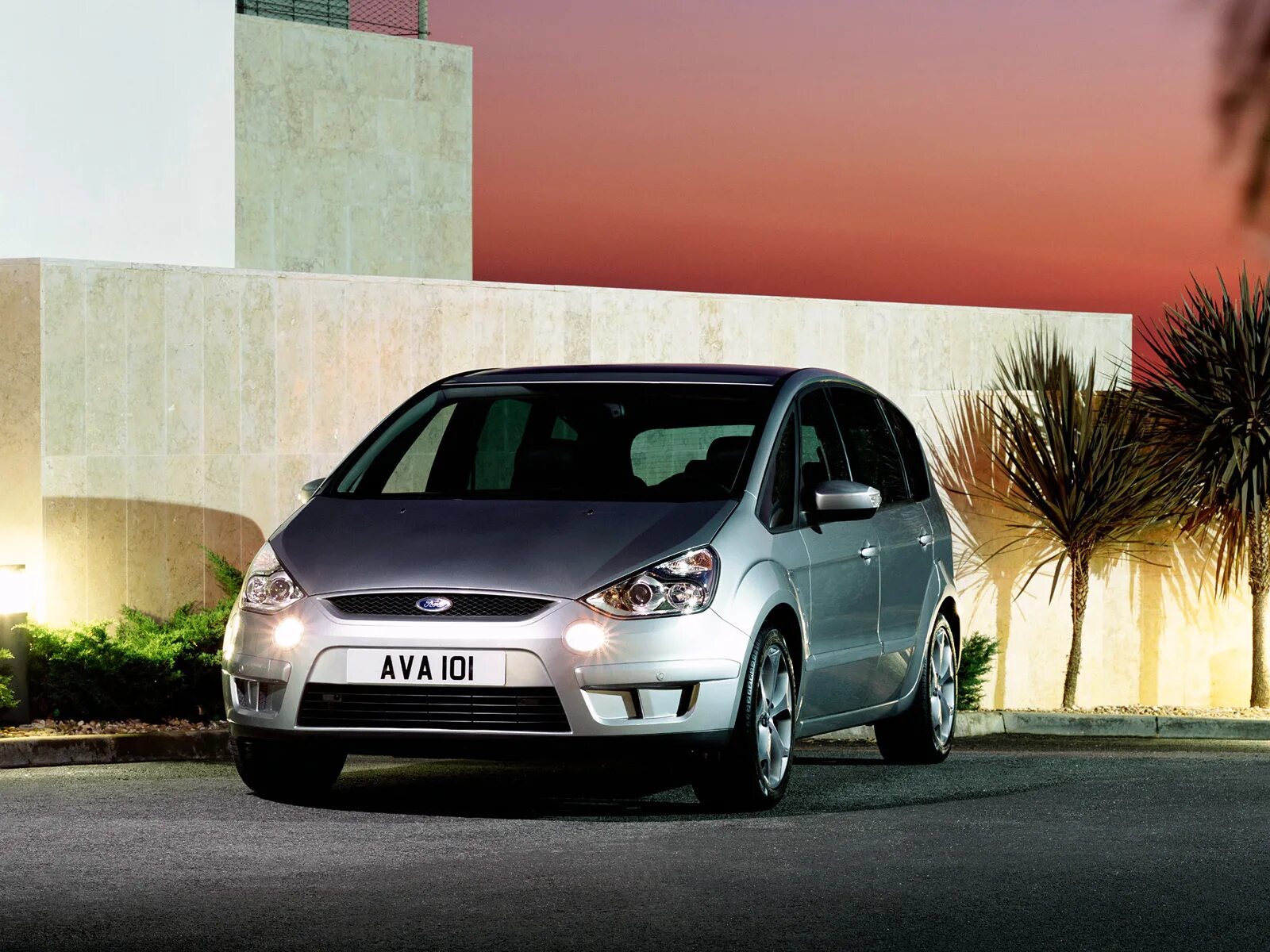 10 s max. Ford s max 2.0 tdci. ford s max 1.8 tdci. легковую машину макс. ford s-max 2.0 tdci технические характеристики.