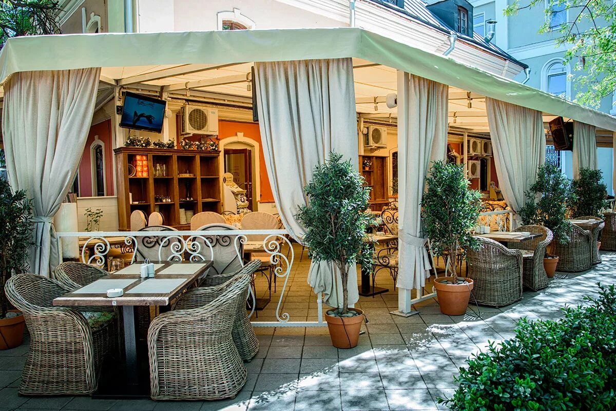 Колокольников веранда ресторан терраса. 05 москва ресторан. Банкетный зал в стиле прованс. Пашкин бар летняя веранда. Свадебная веранда.