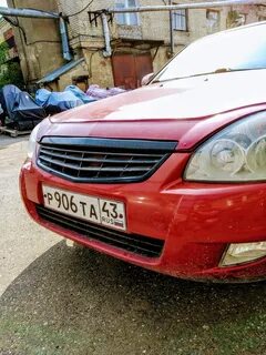 Приора решетка передний