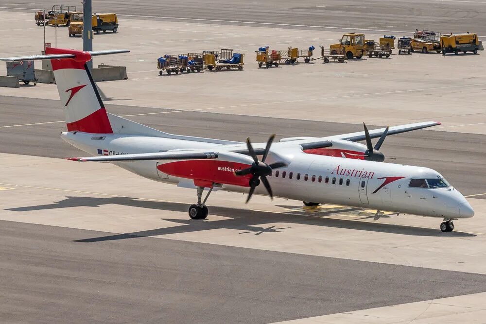 DHC‑8-400 Dash 8q. De Havilland DHC-8 Dash 8-400. De Havilland Canada DHC‑8-400 Dash 8q.