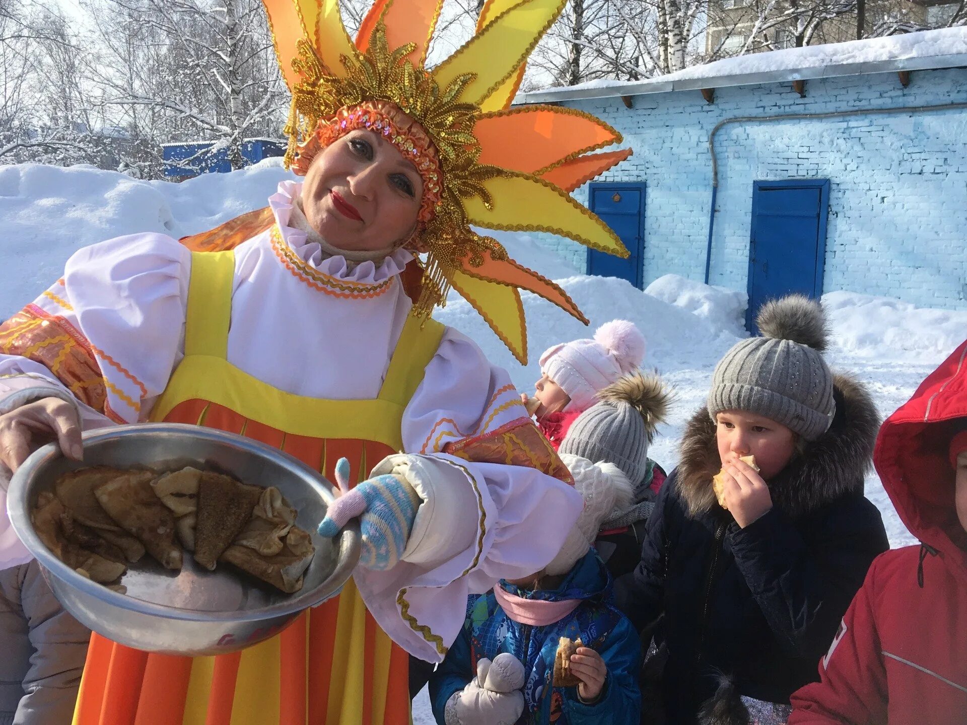 Как одеться на масленицу. Костюм масленицы. наряд на масленицу. одежда на масленицу для детей. костюмы на масленицу для детей.