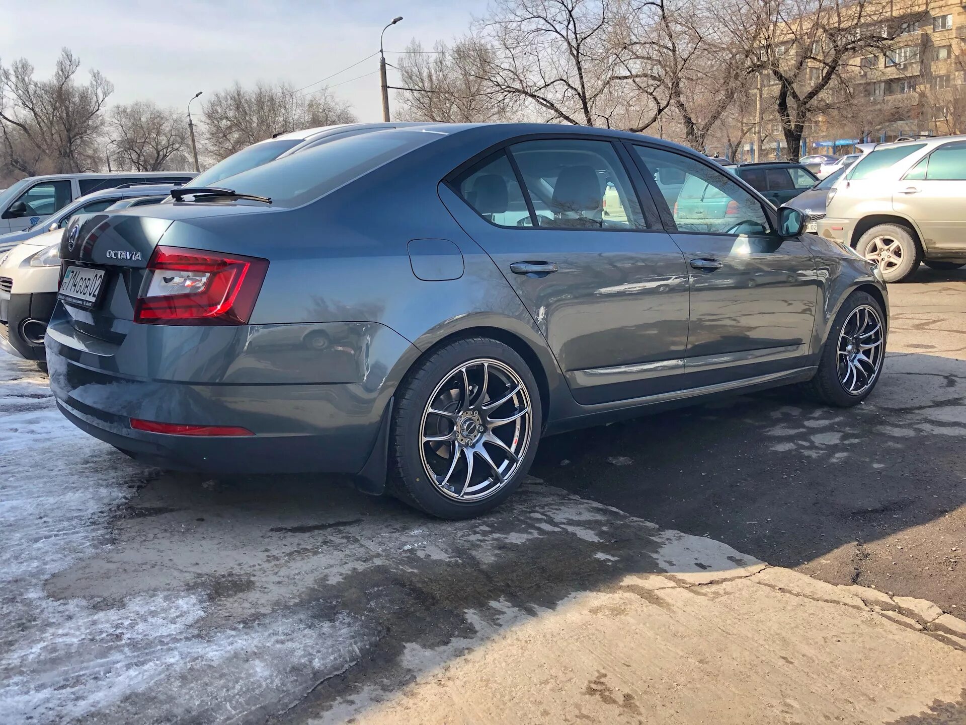 Какие диски на октавии а7. Octavia a7 диски r18. skoda octavia a7 r17. octavia a7 диски r17. skoda octavia a7 роторы.