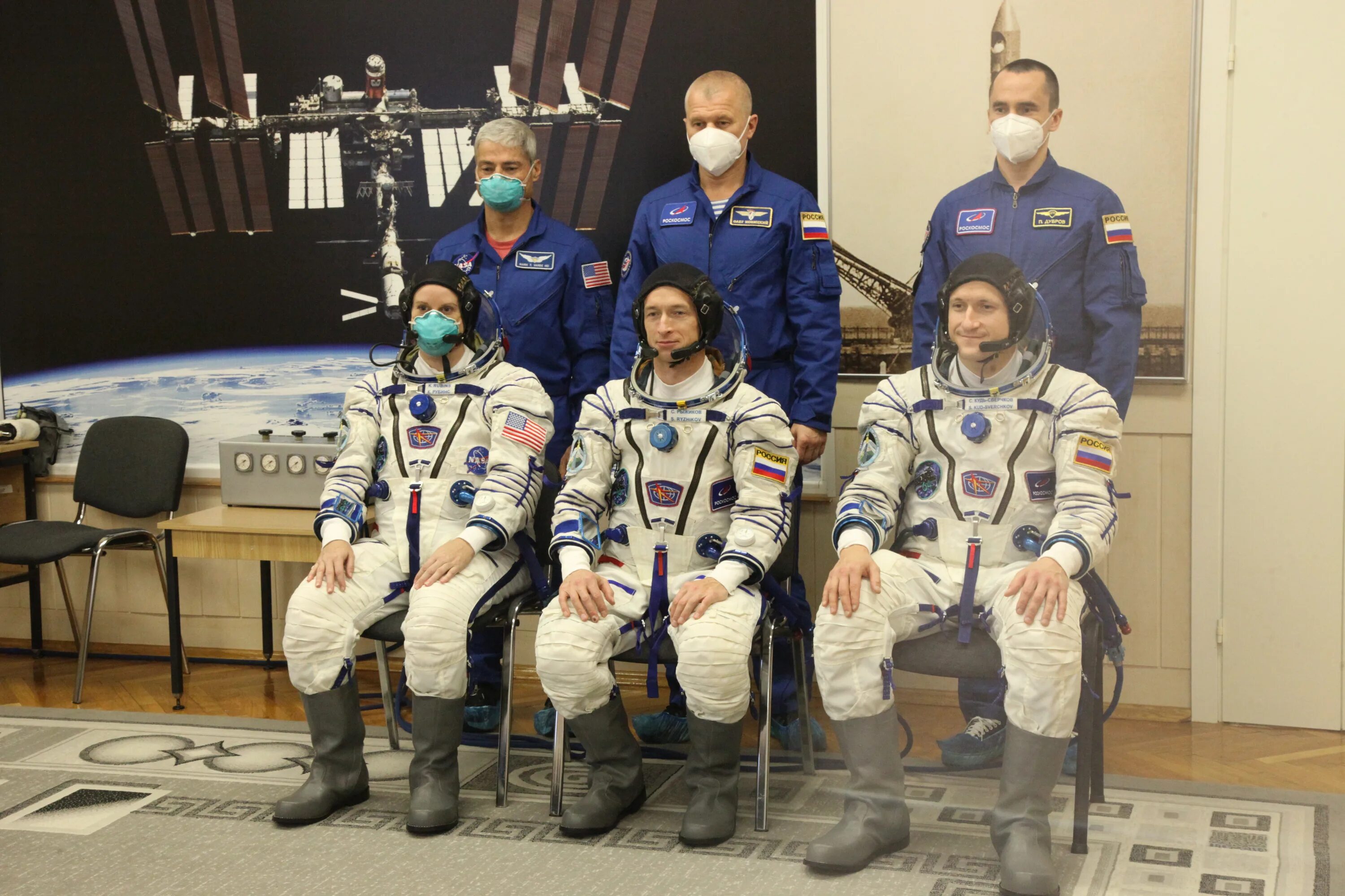 экипаж мкс на сегодняшний день. Nasa мкс. союз мс 20 экипаж. космонавты состав. пилотируемый корабль союз мс.