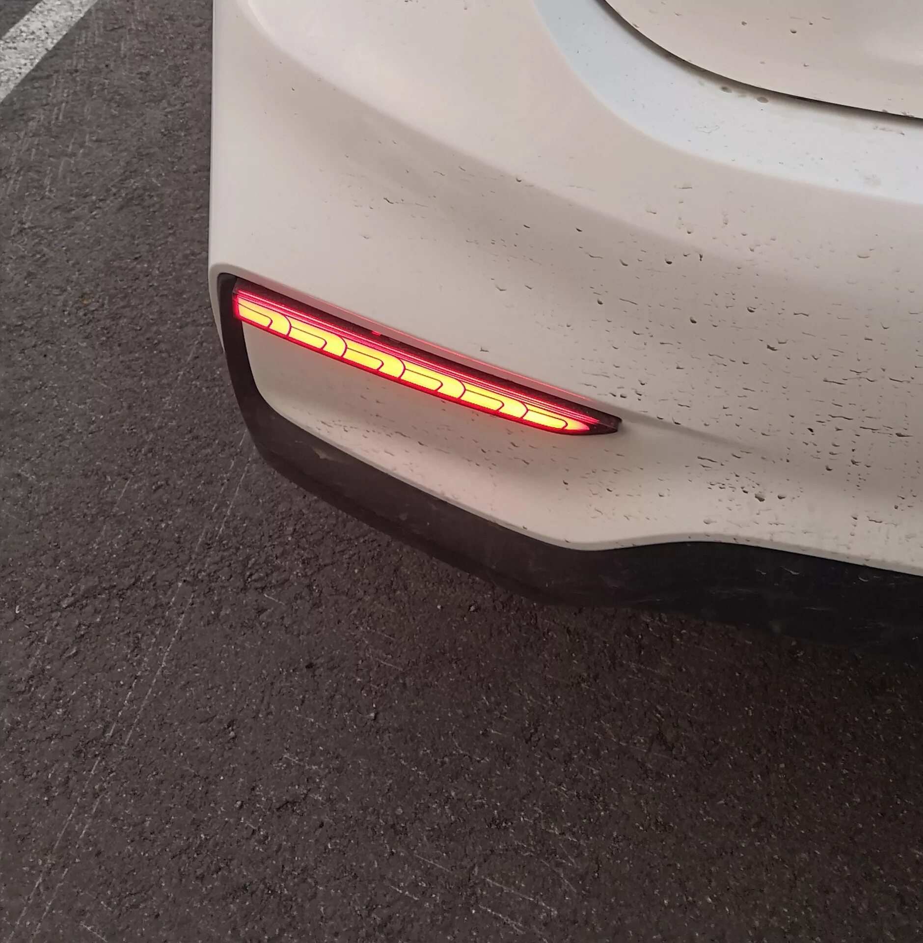 Задний бампер хендай солярис 2018. Led катафоты солярис 2. led стопы хендай солярис 2. hyundai solaris 2025 диоды в бампере. светодиодные катафоты заднего бампера hyundai solaris 2019.