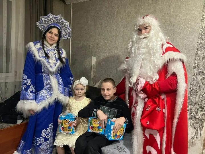 Едет едет дед мороз. Едет едет дед мороз
