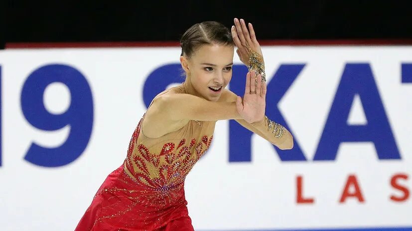 Чемпионки фигурное катание 2021. Чемпионат европы по фигурному катанию 2021. Камила валерьевна валиева допинг. Фигурные женщины. Валиева камила 2021 фигурное катание.