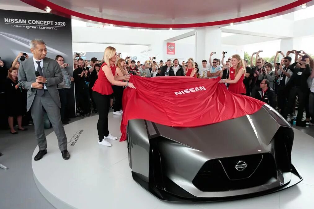 Новинки в машину. Ниссан концепт 2020. Nissan GTR 2020 Concept салон. Toyota GTR 2020. Презентация нового автомобиля.