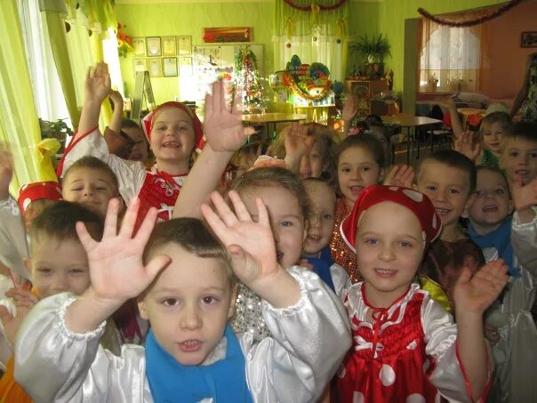 Калинка сад отзывы. 510 садик екатеринбург. Калинка сад отзывы. Мягкая зона для детей в детском саду на улице. Детский садик калинка киров.