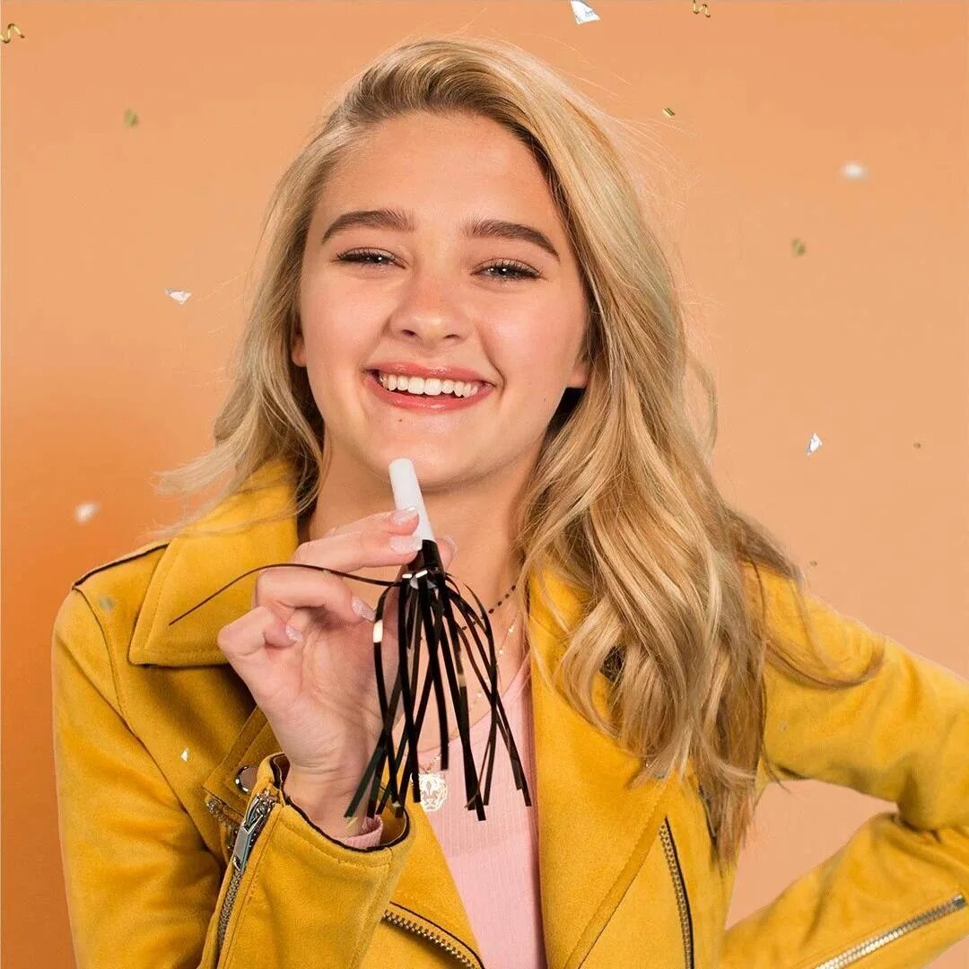 Your lizzy. Lizzy greene. лиззи грин 2025. лиззи грин тик ток. lizzy greene 2017.