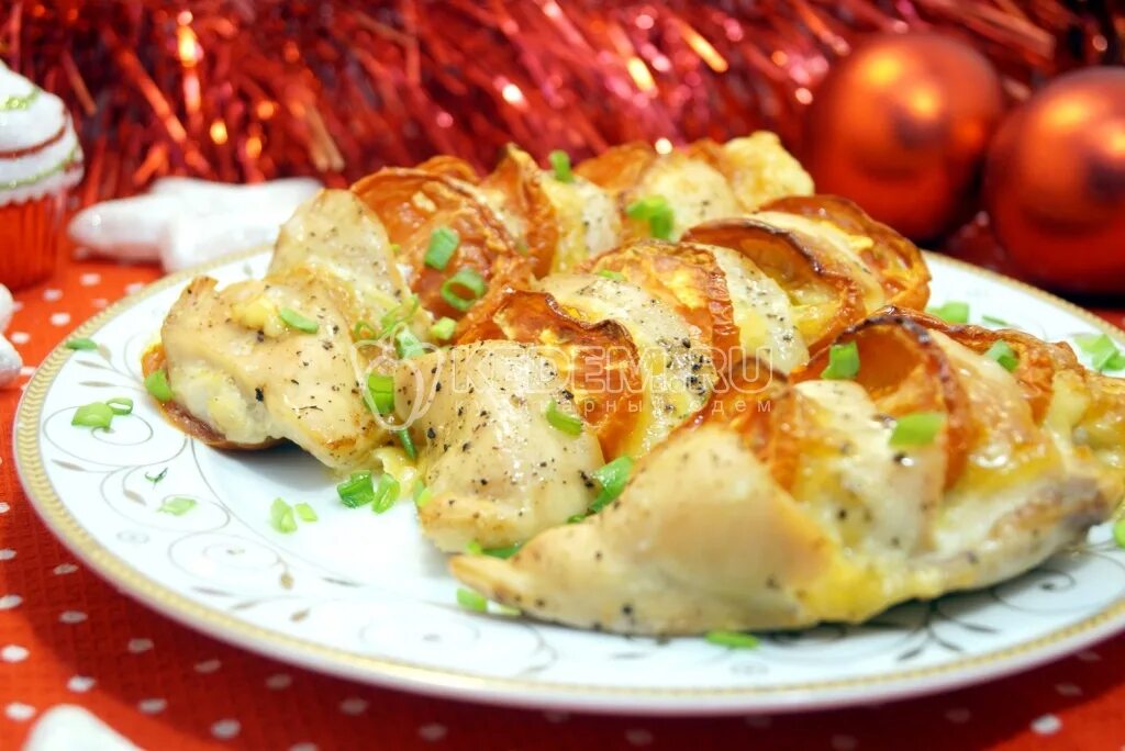 Что приготовить из филе курицы. Блюда из курицы. праздничное блюдо из курицы. горячееблядо на новый год. праздничные горячие блюда.
