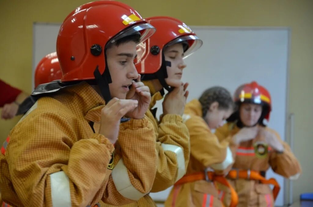 Конкурс юных пожарных
