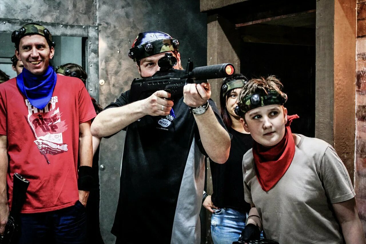 Серия книг "disney. City of villains. Город злодеев. Город героев злодей. Hero city villian.