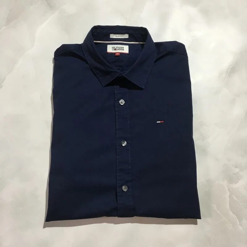 Рубашка плотный хлопок. Рубашка tommy hilfiger оригинал. синяя рубашка tommy. рубашка темно синяя мужская хлопок без воротника. синяя рубашка tommy без рукавов.
