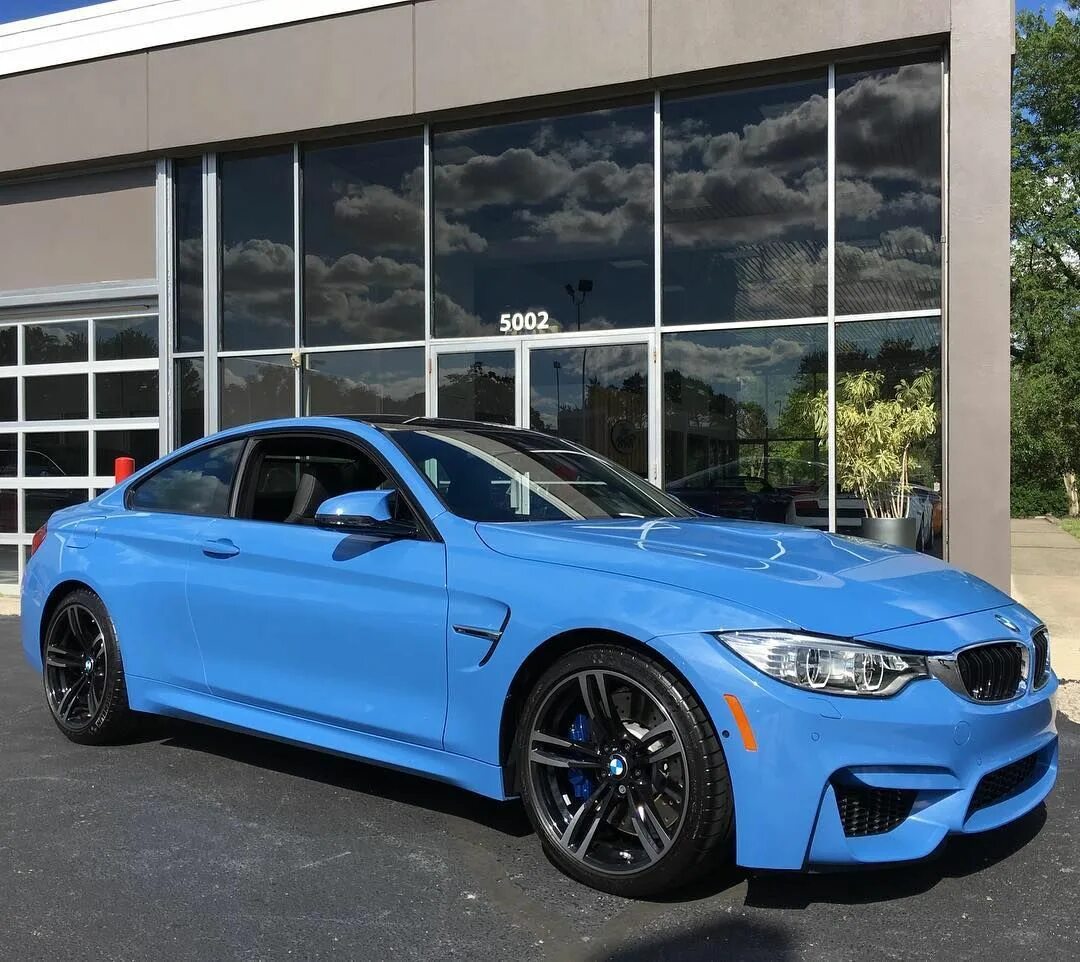 Элантра 6 синяя тонированная. Hyundai n4u marina blue. Marina blue. Bmw m4 blue. Marina blue.