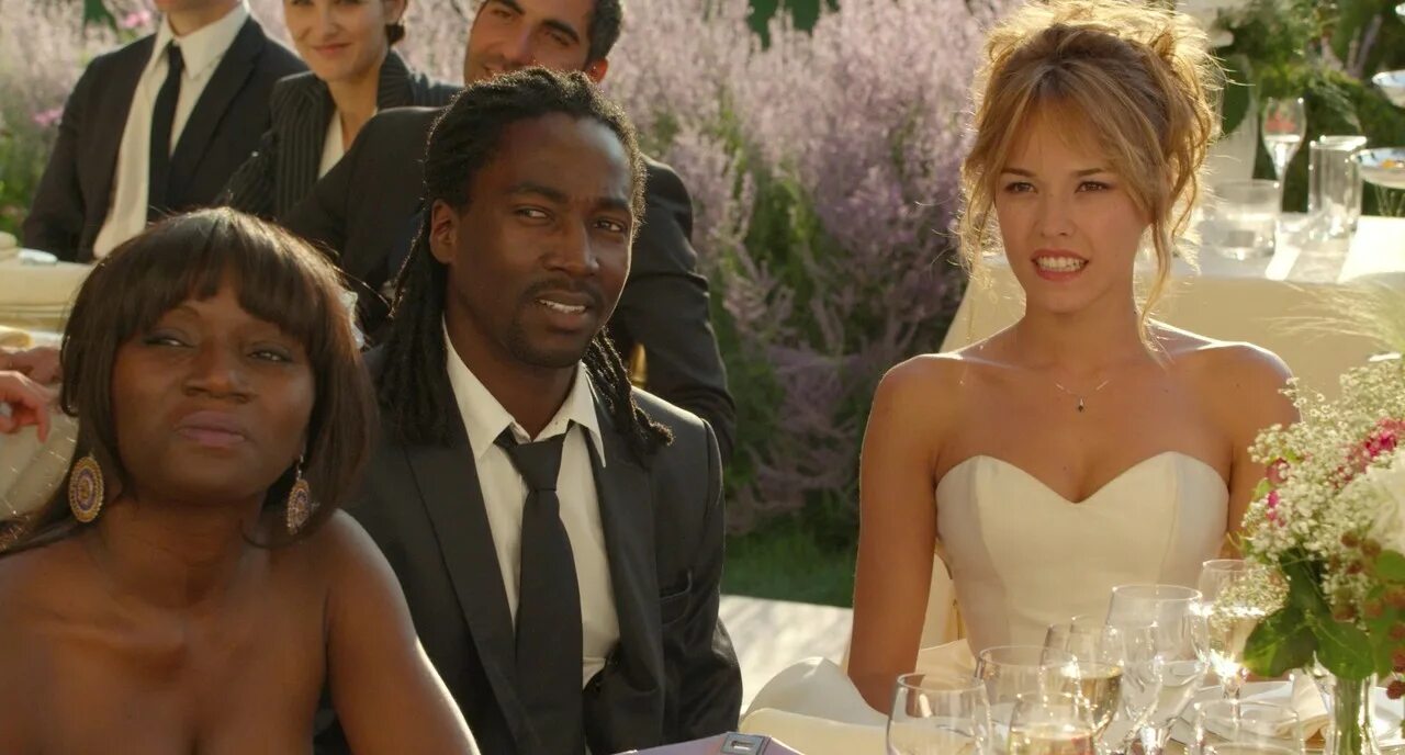 Джейкоб йиса ижевск. Безумная свадьба фильм 2014. Французский фильм безумная свадьба. Дочери вышли за иностранцев. Безумная свадьба франция 2014 фильм.