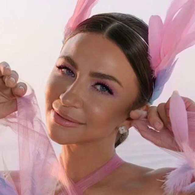 Марафон личностного роста елена блиновская. Блиновская какие марафоны. Марафон блиновской задания. Красивые женщины в политике россии. Блиновская какие марафоны.