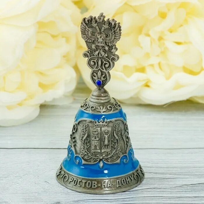 Памятник чехову в ростове на дону на пушкинской. Колокол сысой в ростове великом. Колокол ростов на дону. Колокольчики из серебра коллекционные. Колокол ростов на дону.