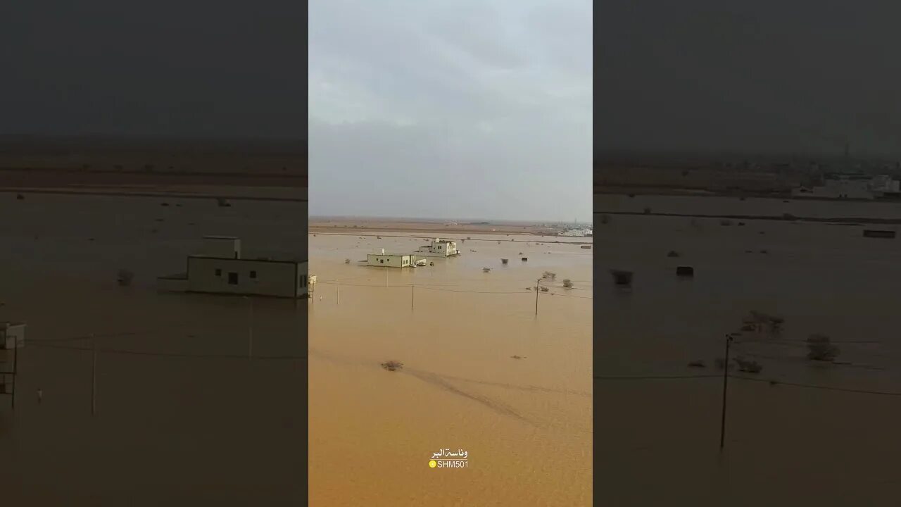 ОАЭ затопило 2023. Наводнение в ОАЭ. ОАЭ потоп. Наводнение в Саудовской Аравии.